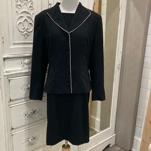 Vintage black dress suit 14P